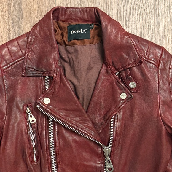 Doma Burgundy Leather motorcycle jacket, silver zippers - Picture 2 of 10